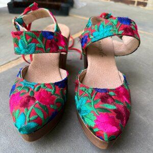 Free People Monaco Clog Embroidered Floral Size 39